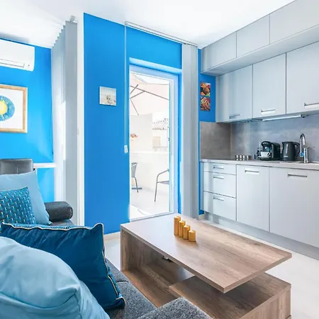 Beautiful In With Kitchen